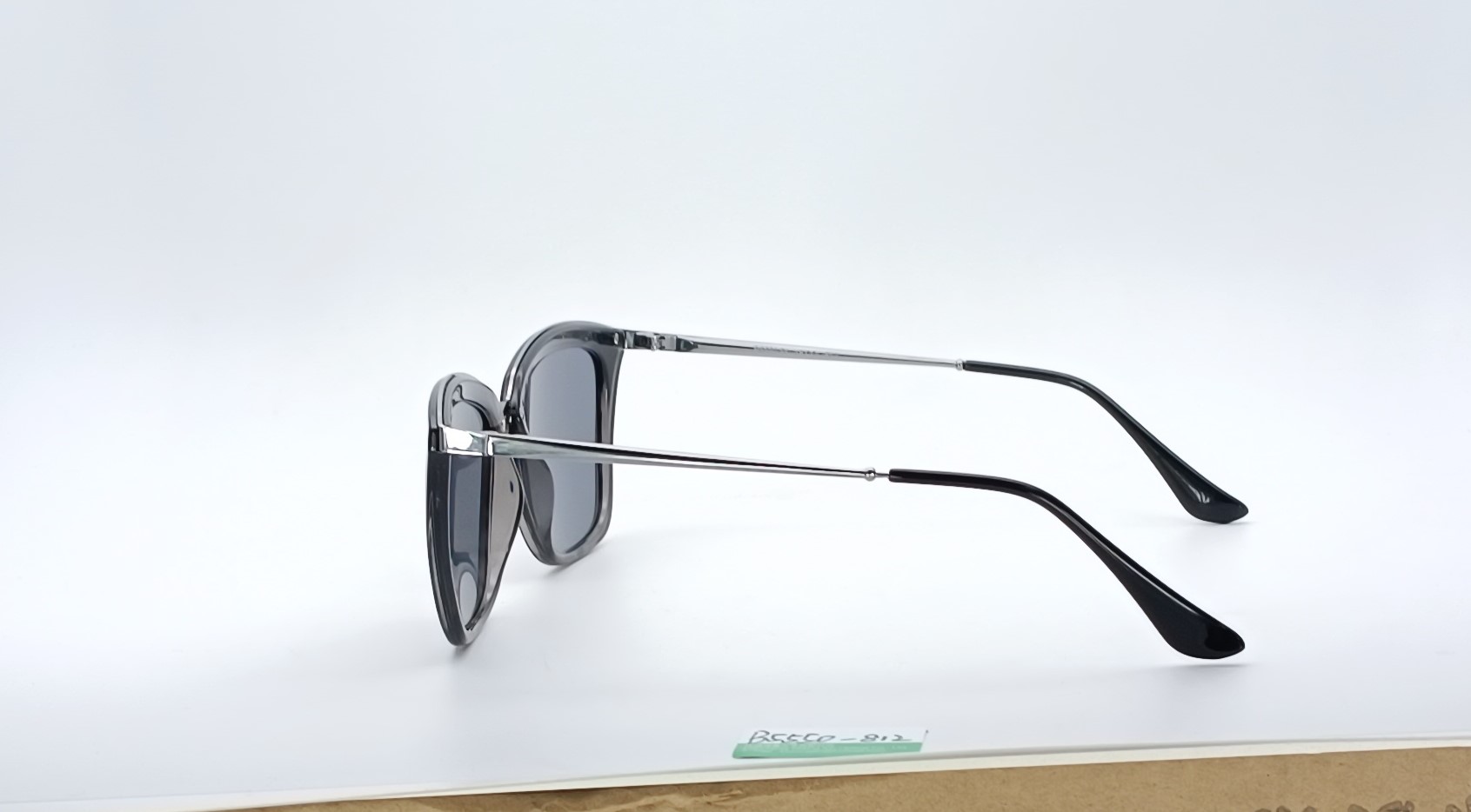 Oversized Retro Block - Image 4