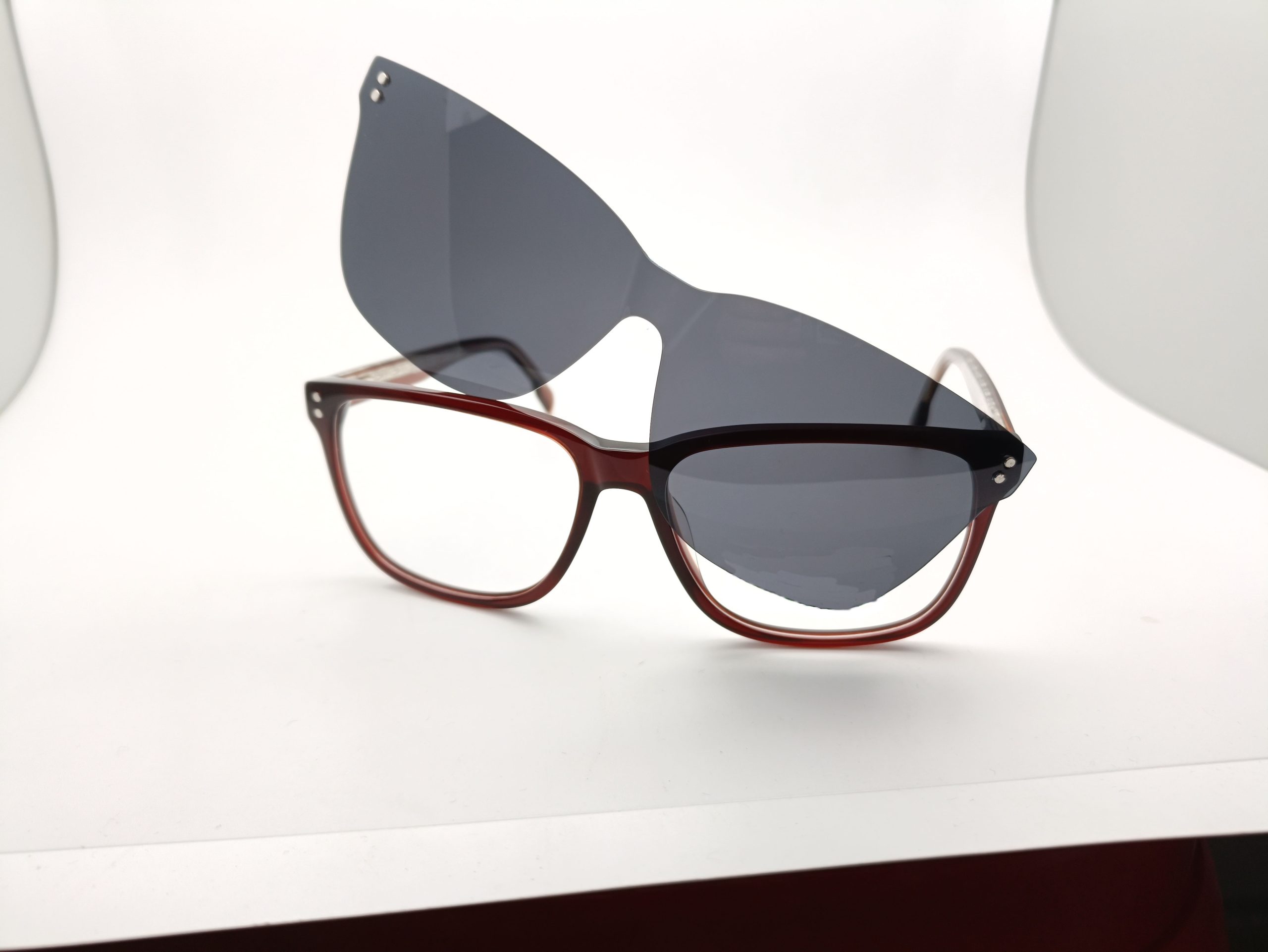 Duo-Clip/Innovative Design / Complex Assembly - Image 2